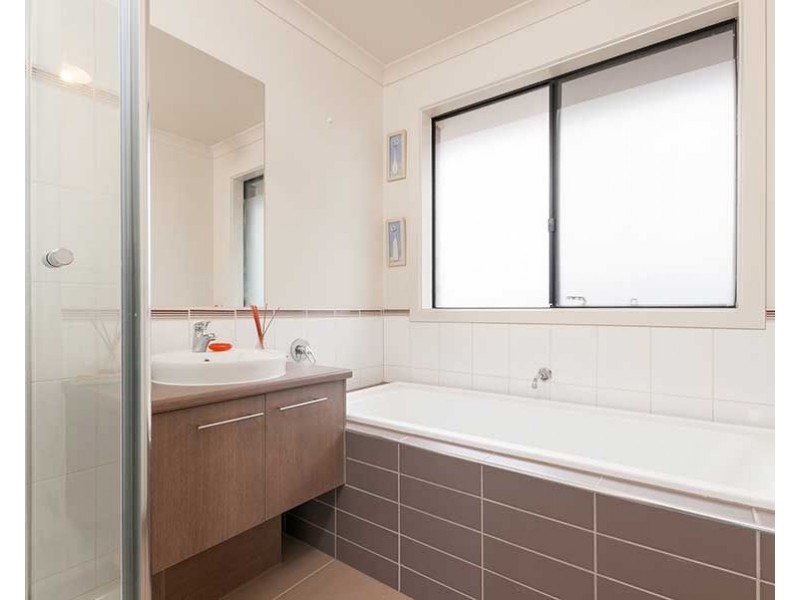 25 Gippsland Way, Craigieburn VIC 3064