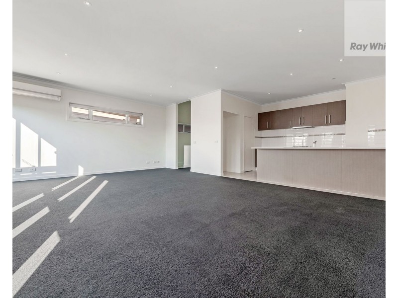 6 Jarrah Place, Craigieburn VIC 3064