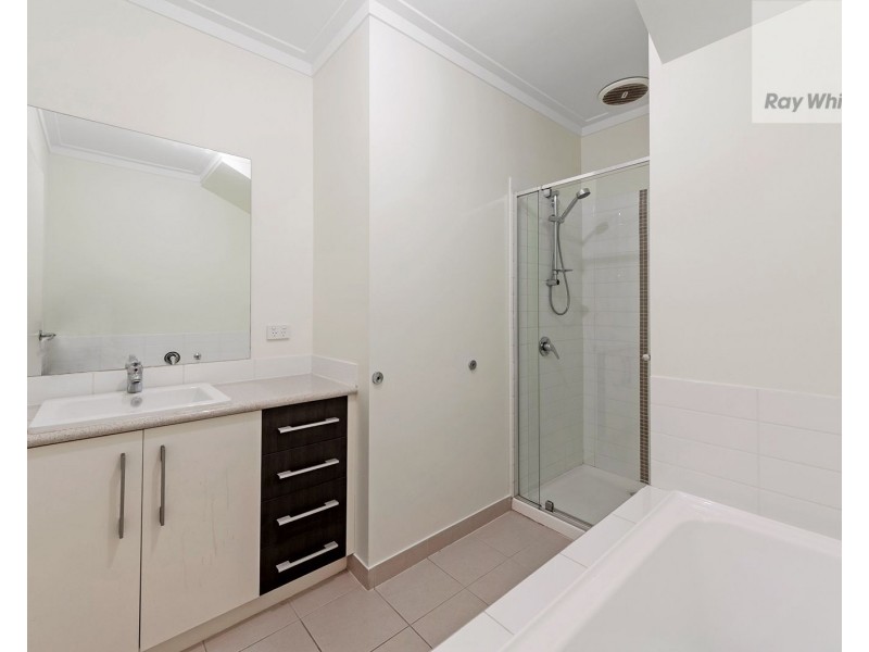 6 Jarrah Place, Craigieburn VIC 3064