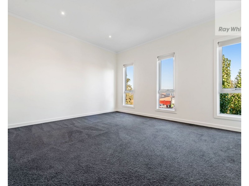 6 Jarrah Place, Craigieburn VIC 3064