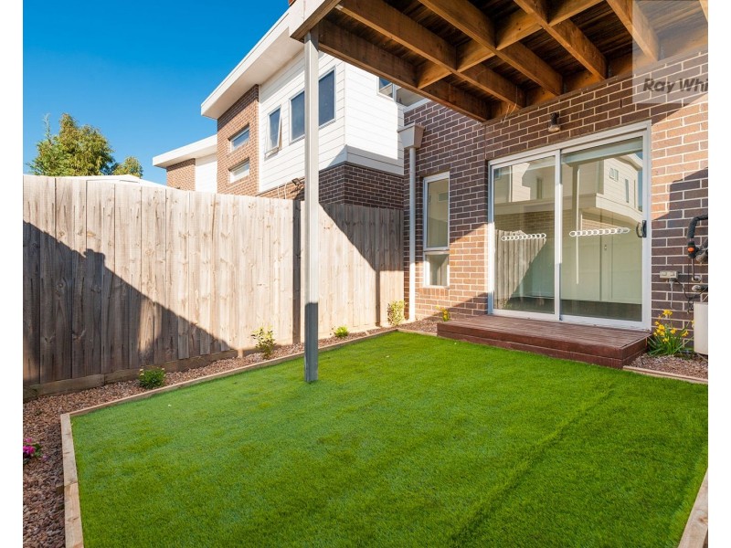 6 Jarrah Place, Craigieburn VIC 3064