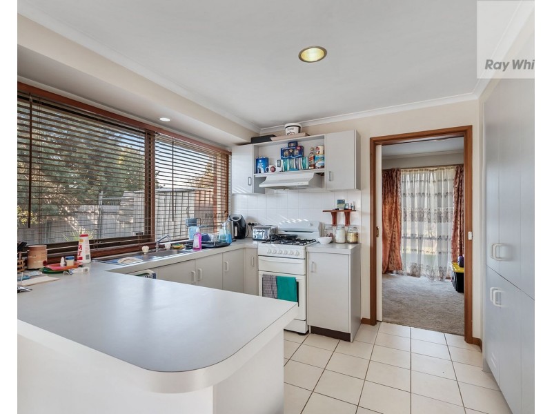 27 Banbury Crescent, Craigieburn VIC 3064