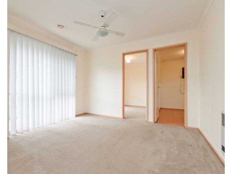 2/17 Northern Crescent, Craigieburn VIC 3064