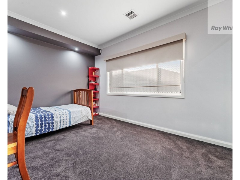 3 Pearce Way, Craigieburn VIC 3064