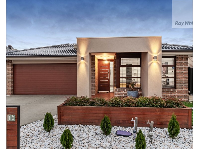 10 Admiration Drive, Craigieburn VIC 3064