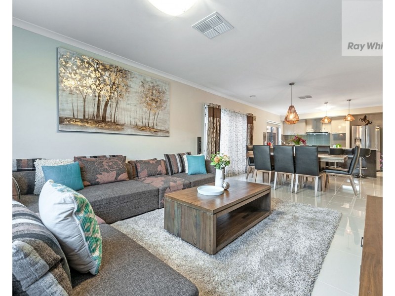 10 Admiration Drive, Craigieburn VIC 3064