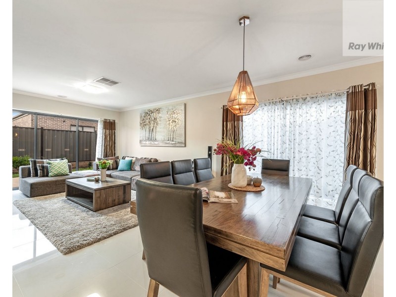 10 Admiration Drive, Craigieburn VIC 3064