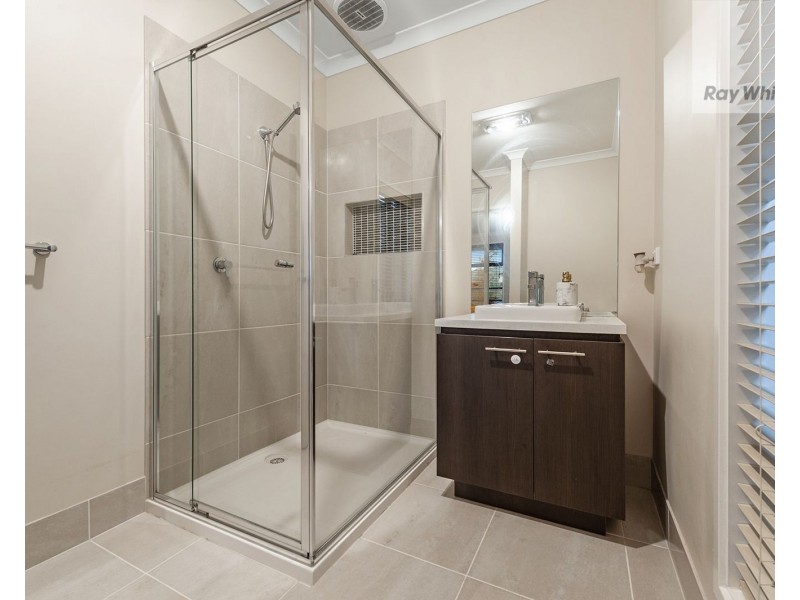 10 Admiration Drive, Craigieburn VIC 3064