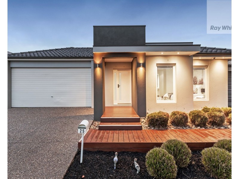 25 Hedges Street, Craigieburn VIC 3064