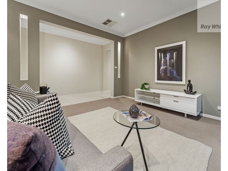 25 Hedges Street, Craigieburn VIC 3064