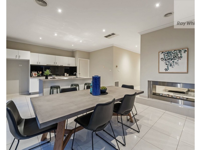 25 Hedges Street, Craigieburn VIC 3064