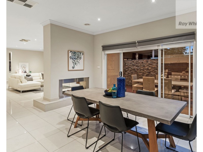 25 Hedges Street, Craigieburn VIC 3064