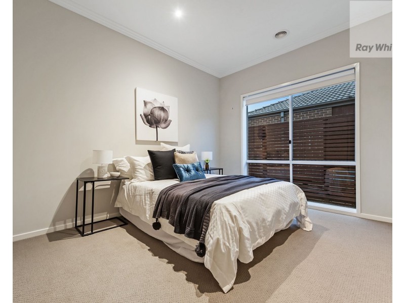 25 Hedges Street, Craigieburn VIC 3064