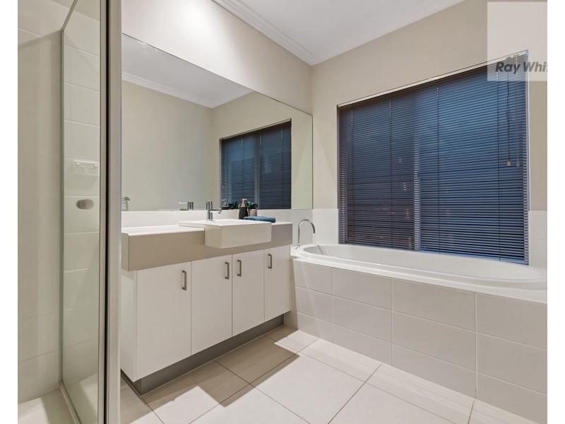 25 Hedges Street, Craigieburn VIC 3064