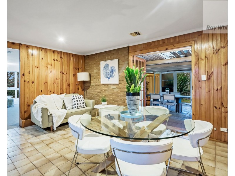 2 Enfield Place, Craigieburn VIC 3064