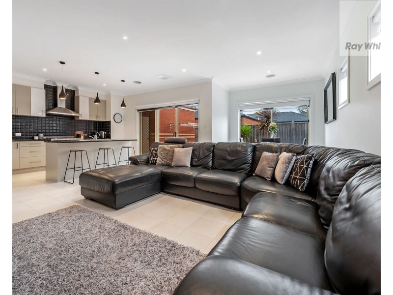 35 Bellfield Drive, Craigieburn VIC 3064