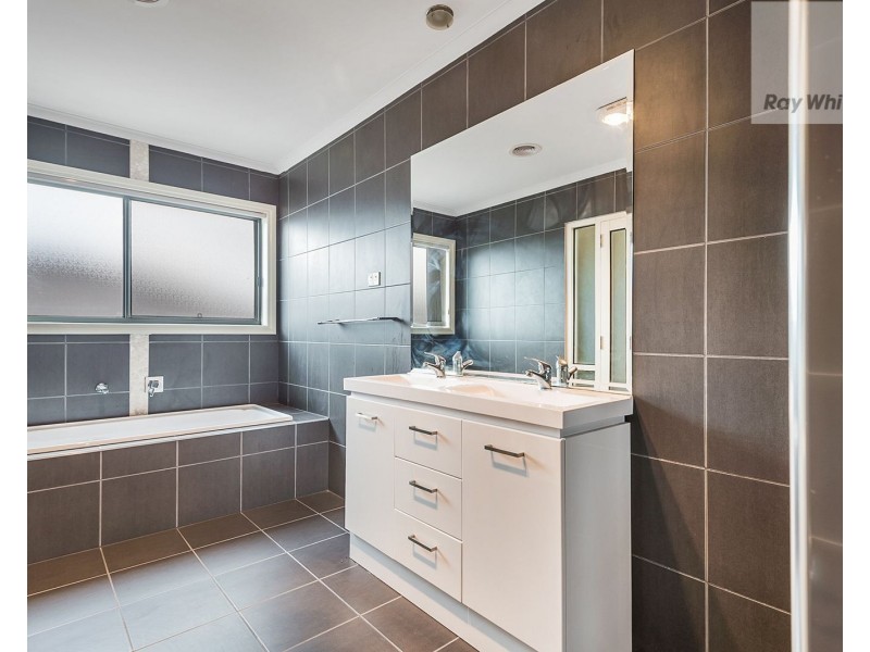 15 Silvan Terrace, Greenvale VIC 3059