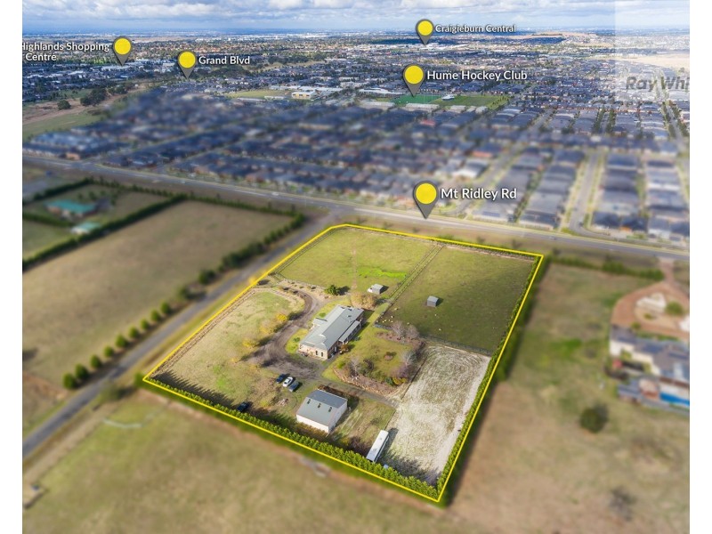 5 Lakeview Drive, Mickleham VIC 3064