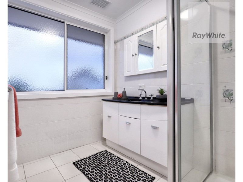 50 Woodstock Drive, Gladstone Park VIC 3043