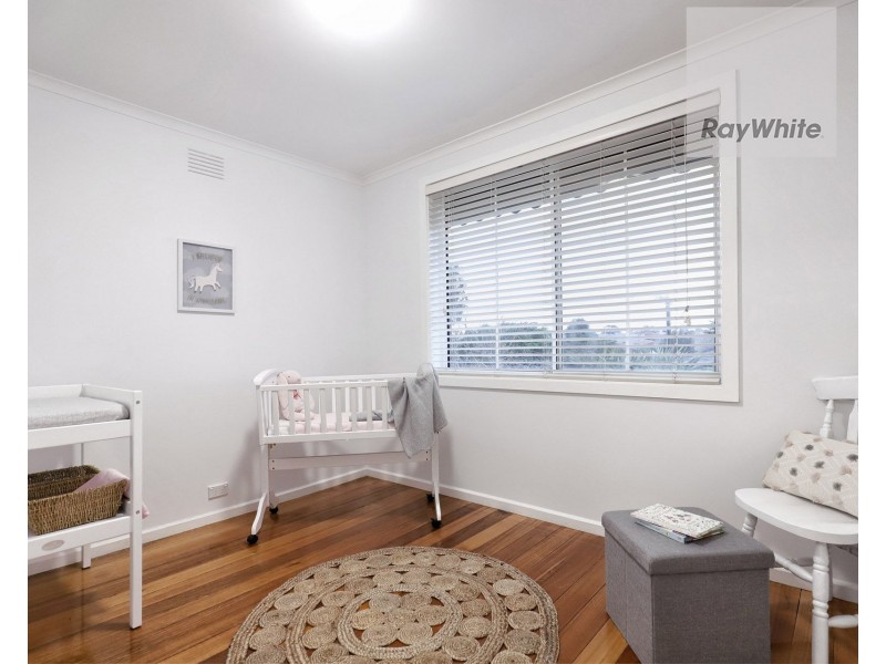50 Woodstock Drive, Gladstone Park VIC 3043