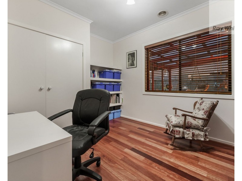 16 Burniston Avenue, Craigieburn VIC 3064