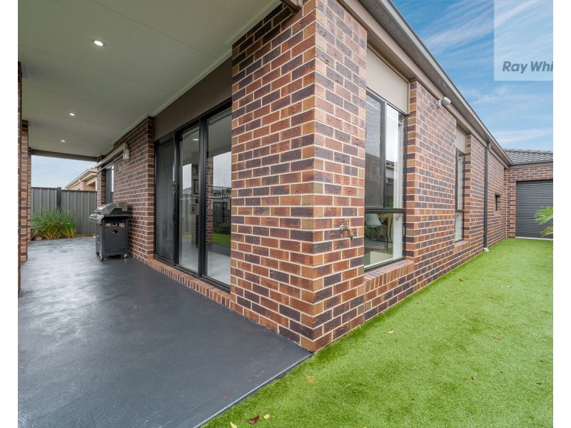 10 Plum Street, Craigieburn VIC 3064
