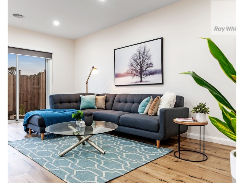 8 Pasture Drive, Mickleham VIC 3064