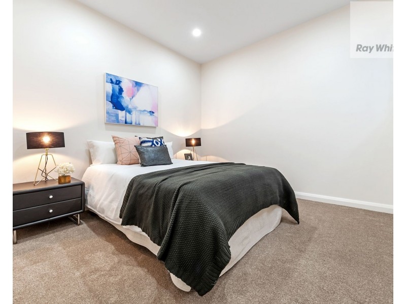 8 Pasture Drive, Mickleham VIC 3064