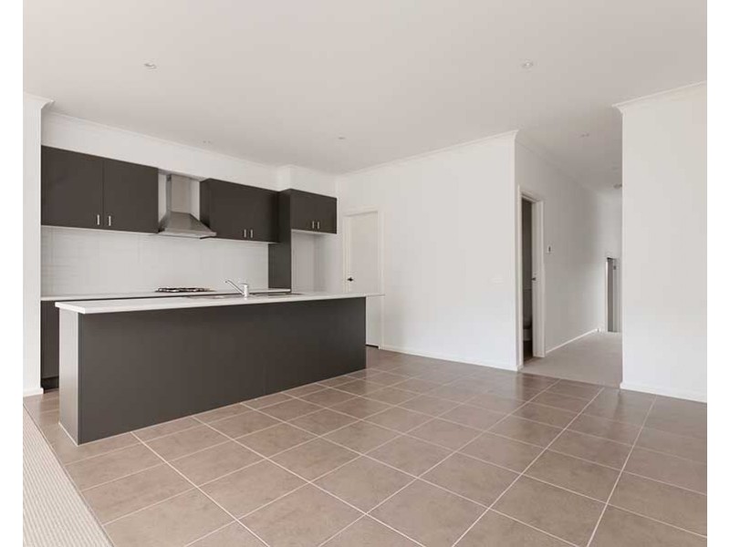 18/38 Mallard Circuit, Craigieburn VIC 3064