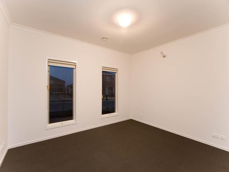 25 Scottsdale Court, Craigieburn VIC 3064