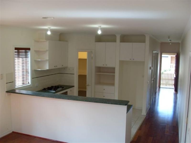 5 Deauville Green, Craigieburn VIC 3064