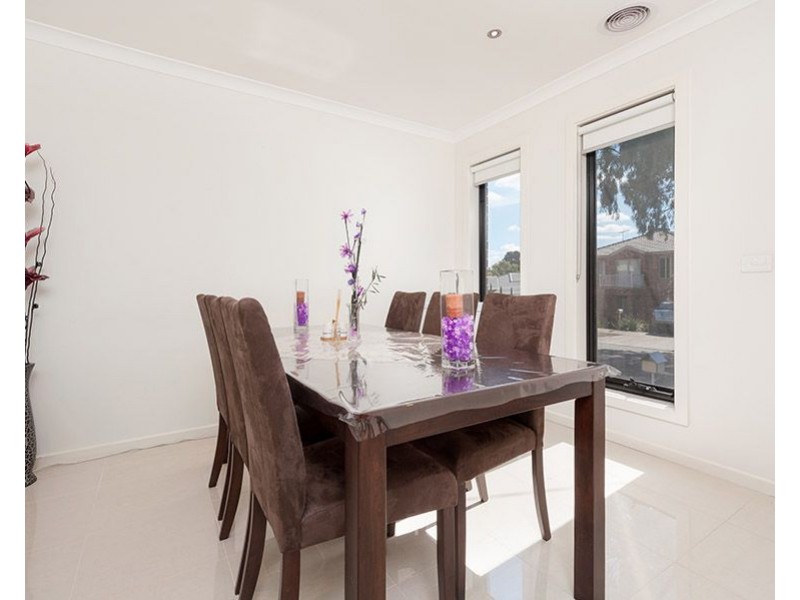 41 Axminster Drive, Craigieburn VIC 3064