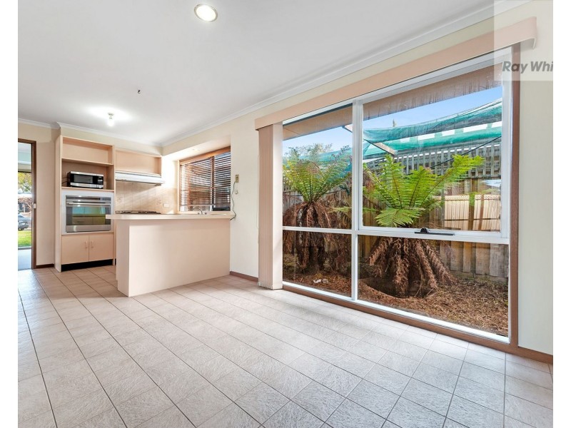 8 Tenby Court, Craigieburn VIC 3064