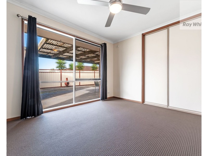 8 Tenby Court, Craigieburn VIC 3064