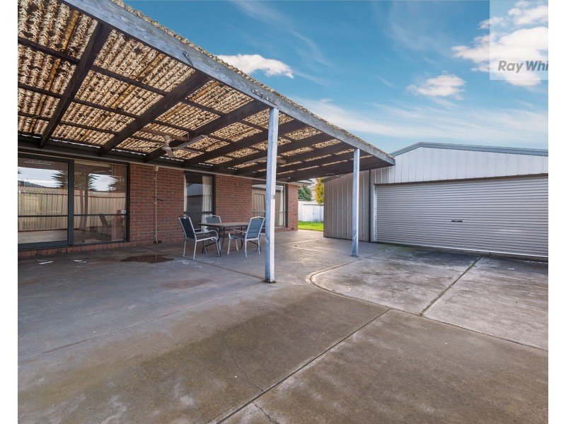 8 Tenby Court, Craigieburn VIC 3064