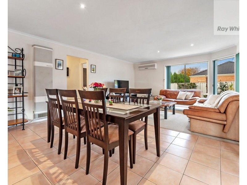 39 Lakes Drive, Craigieburn VIC 3064