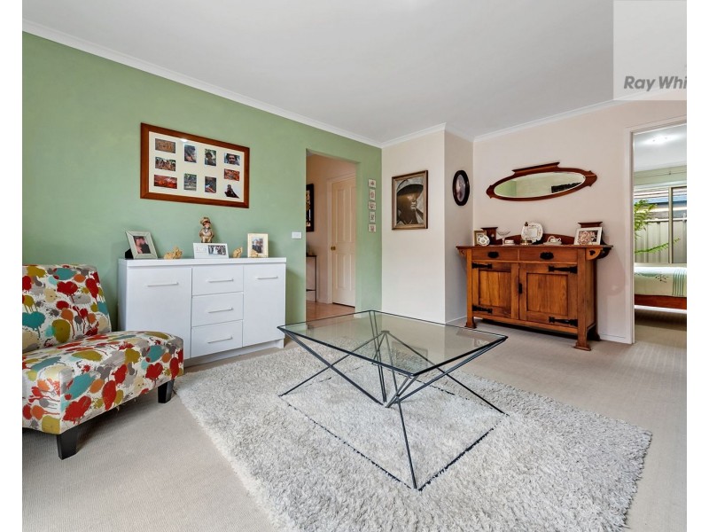 39 Lakes Drive, Craigieburn VIC 3064