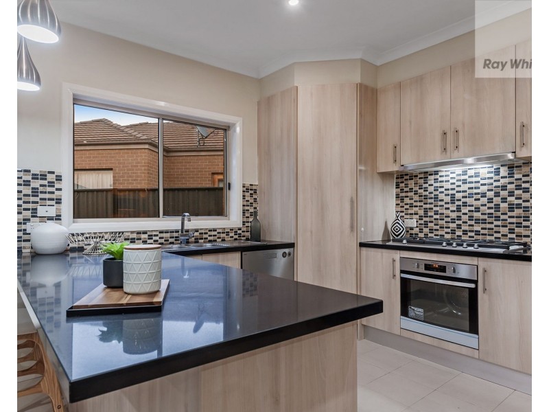 5 Elland Court, Craigieburn VIC 3064