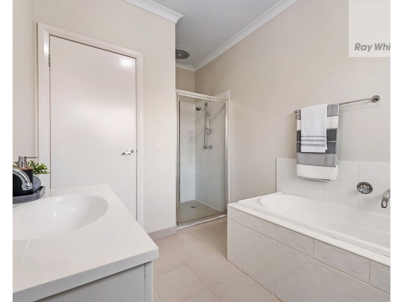 5 Elland Court, Craigieburn VIC 3064