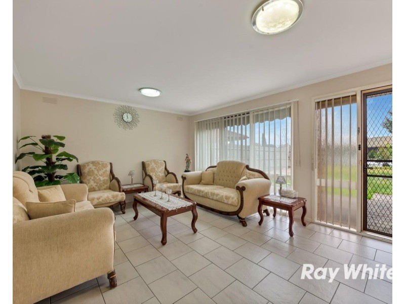 5 Ellam Court, Meadow Heights VIC 3048