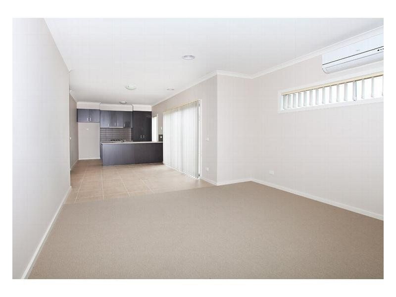 9 Leveque Loop, Craigieburn VIC 3064