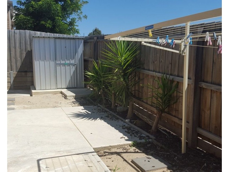 9 Leveque Loop, Craigieburn VIC 3064