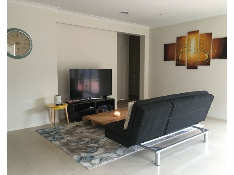 31 Versant Drive, Craigieburn VIC 3064