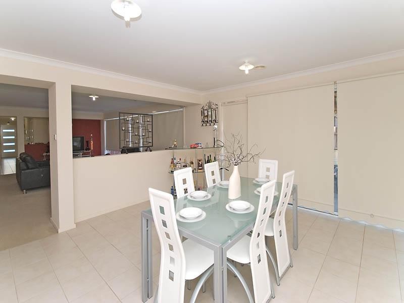 12 Neptune Street, Roxburgh Park VIC 3064