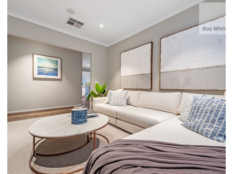 14 Montreal Circuit, Craigieburn VIC 3064