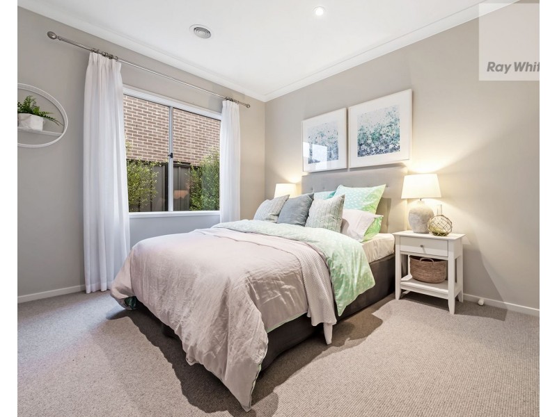 14 Montreal Circuit, Craigieburn VIC 3064