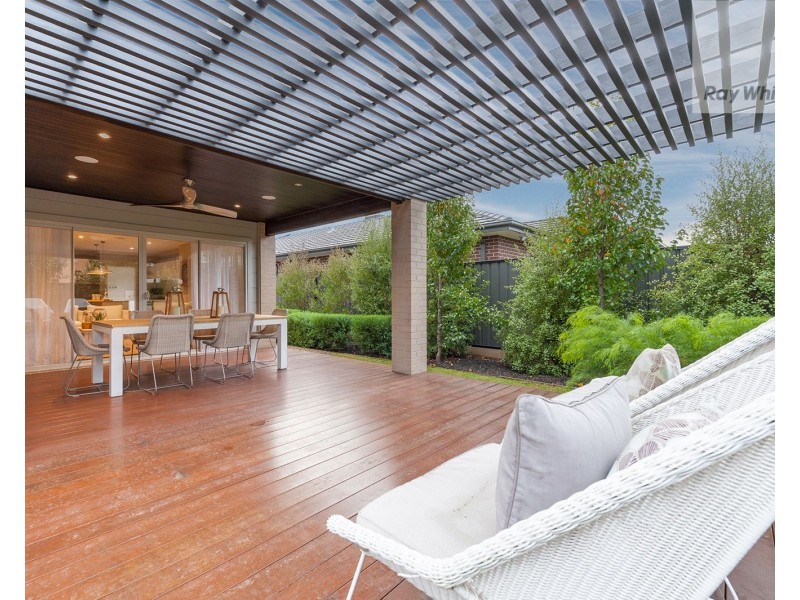 14 Montreal Circuit, Craigieburn VIC 3064