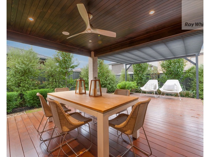 14 Montreal Circuit, Craigieburn VIC 3064