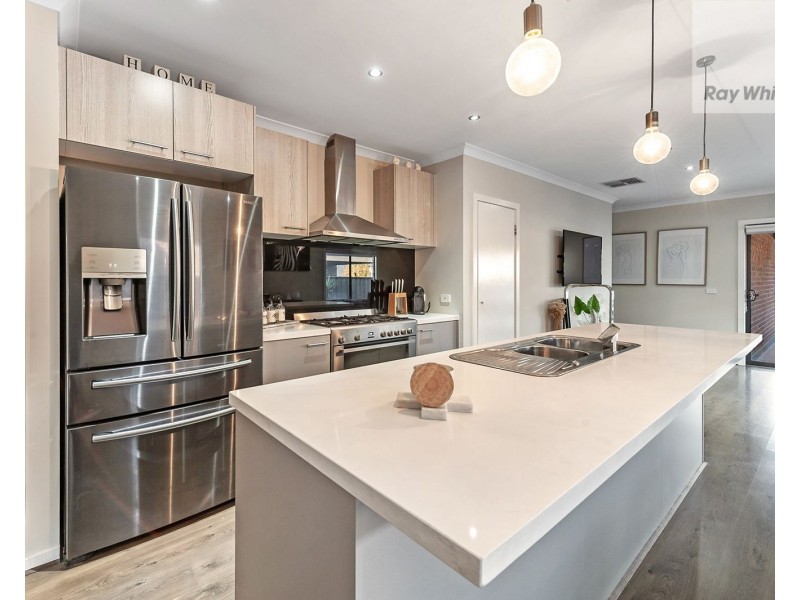 92 Moor Park Drive, Craigieburn VIC 3064