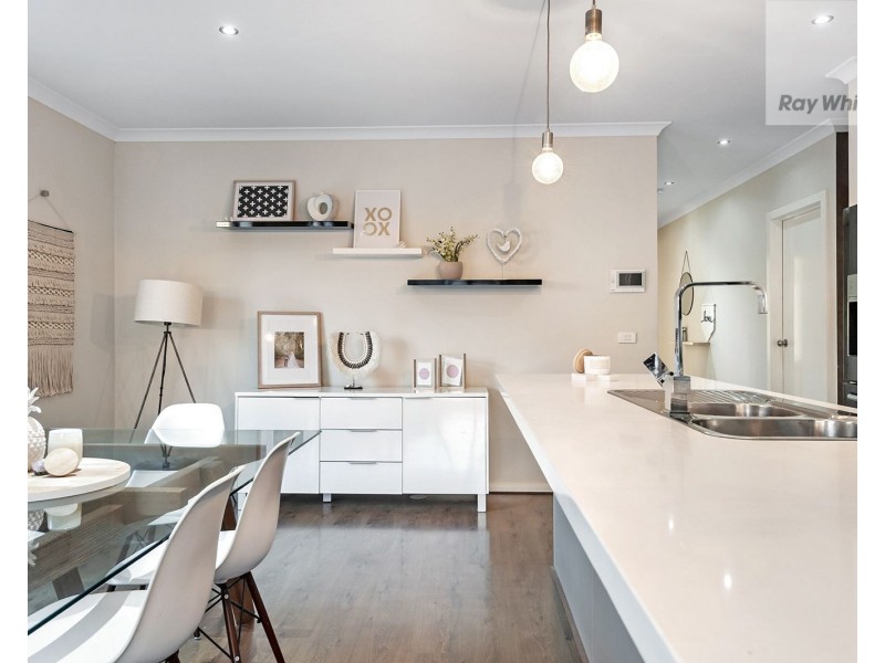 92 Moor Park Drive, Craigieburn VIC 3064